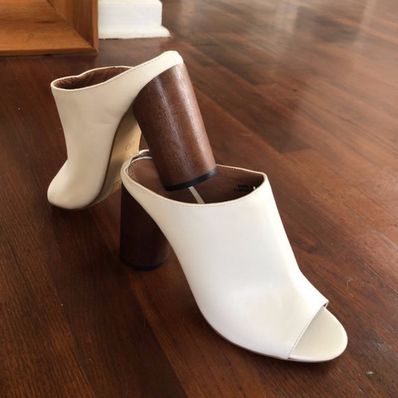 Urban Outfitters Shoes - UO Chunky Heels 7.5